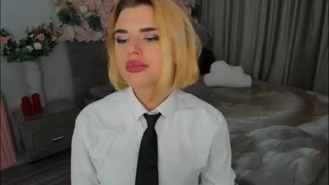 Image 11 of nightfallveil Stream on Chaturbate on 2 months ago