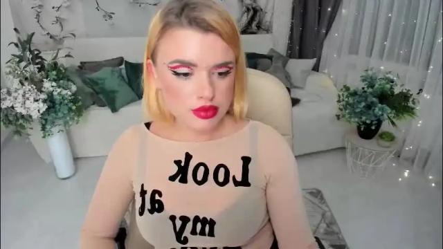 Image 2 of nightfallveil Stream on Chaturbate on 3 months ago