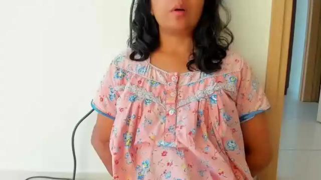 Image 6 of niharikadevorced Stream on Chaturbate on 18 months ago