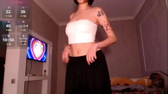 Image 3 of niia_osaki Stream on Chaturbate on 1 month ago