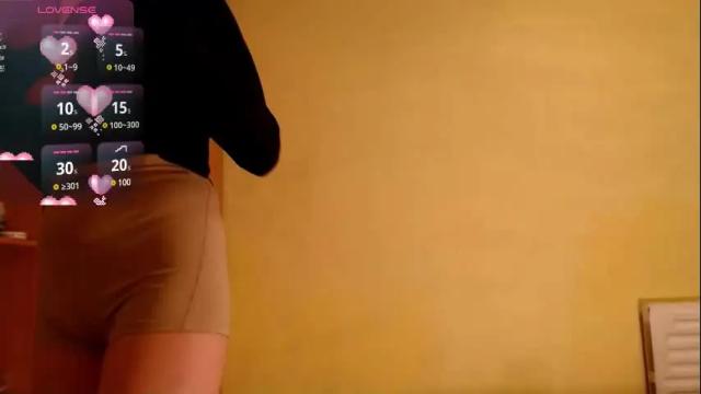 Image 6 of niia_osaki Stream on Chaturbate on 1 month ago
