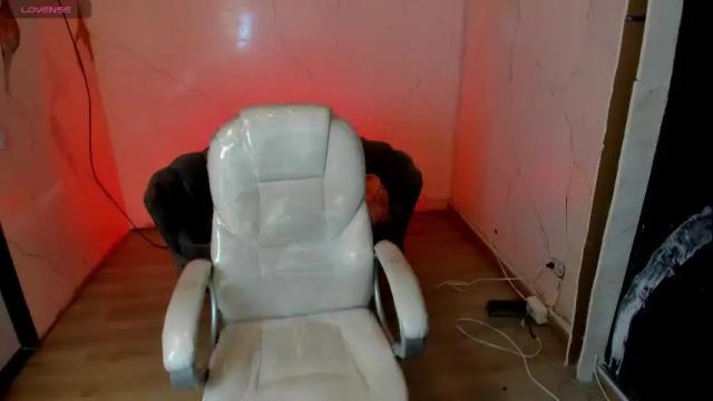 Image 2 of niickyjones Stream on Chaturbate on 8 days ago
