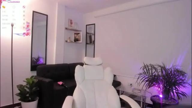 Image 8 of niicoleta Stream on Chaturbate on 1 month ago