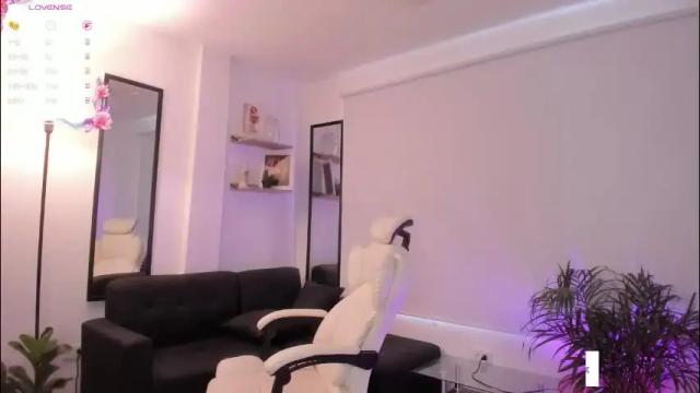 Image 11 of niicoleta Stream on Chaturbate on 1 month ago