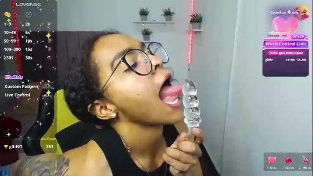 Image 7 of niina_lovee_ Stream on Chaturbate on 2 months ago