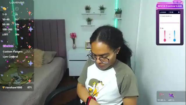 Image 2 of niina_lovee_ Stream on Chaturbate on 2 months ago