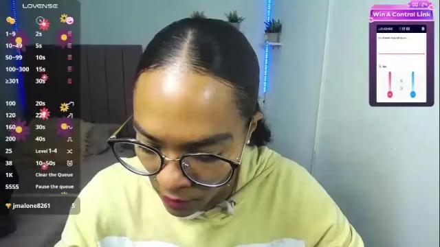 Image 4 of niina_lovee_ Stream on Chaturbate on 2 months ago