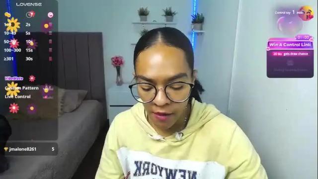 Image 6 of niina_lovee_ Stream on Chaturbate on 2 months ago