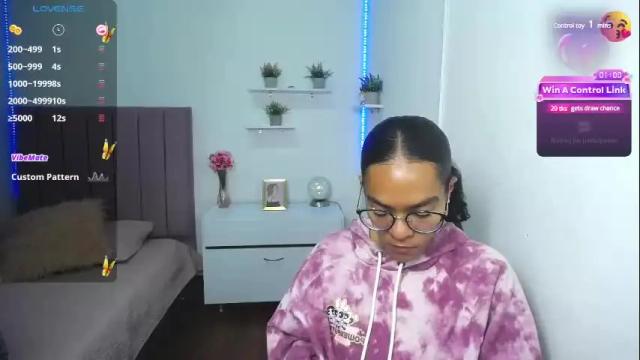 Image 2 of niina_lovee_ Stream on Chaturbate on 2 months ago