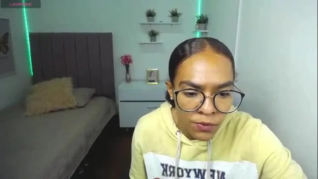 Image 8 of niina_lovee_ Stream on Chaturbate on 2 months ago