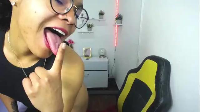 Image 3 of niina_lovee_ Stream on Chaturbate on 1 month ago