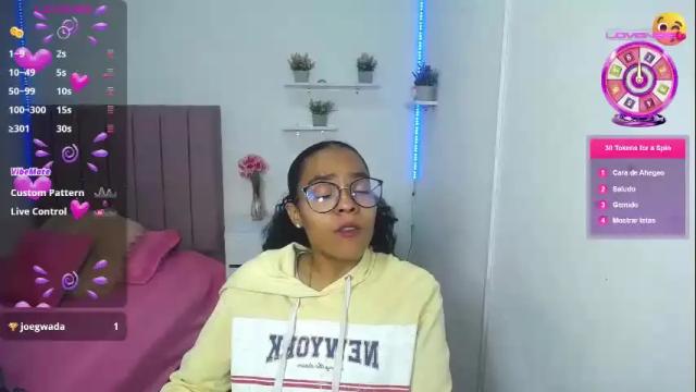 Image 8 of niina_lovee_ Stream on Chaturbate on 1 month ago