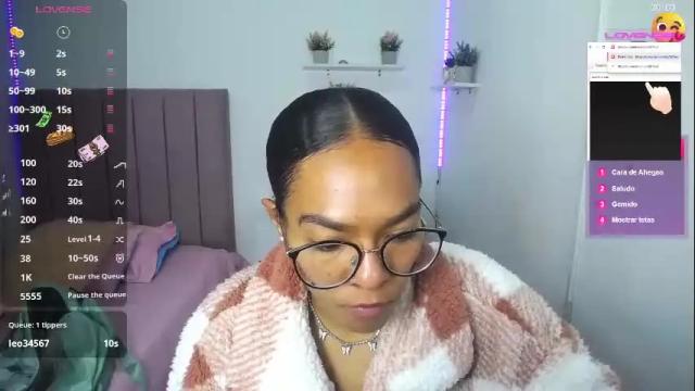 Image 12 of niina_lovee_ Stream on Chaturbate on 19 days ago