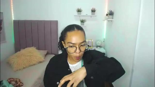 Image 3 of niina_lovee_ Stream on Chaturbate on 2 months ago