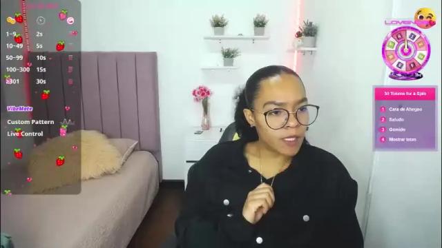 Image 12 of niina_lovee_ Stream on Chaturbate on 2 months ago