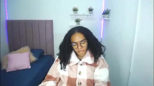 Image 7 of niina_lovee_ Stream on Chaturbate on 2 months ago