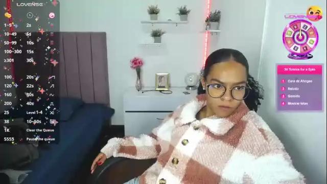 Image 3 of niina_lovee_ Stream on Chaturbate on 2 months ago