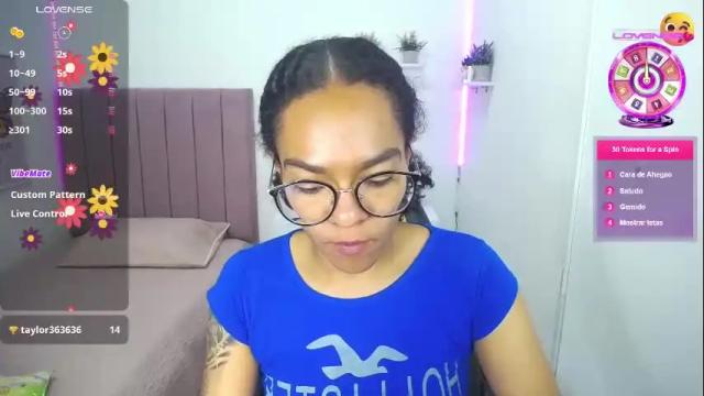 Image 3 of niina_lovee_ Stream on Chaturbate on 1 month ago