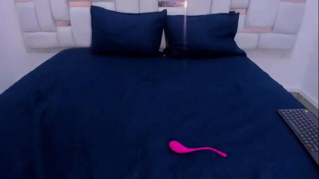 Image 2 of nika01_ Stream on Chaturbate on 1 month ago
