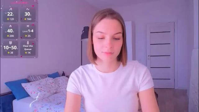 Image 2 of nika_la_sun Stream on Chaturbate on 2 months ago