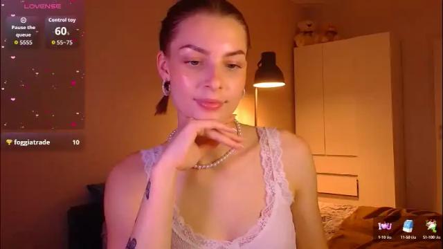 Image 3 of nika_la_sun Stream on Chaturbate on 2 months ago