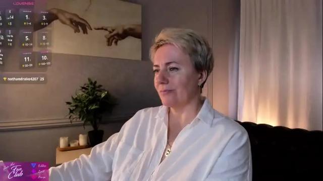 Image 8 of nika_smit Stream on Chaturbate on 12 days ago