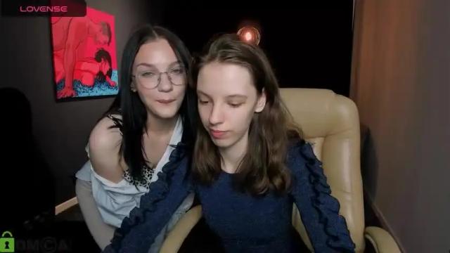 Image 3 of nika_sunny1 Stream on Chaturbate on 25 months ago