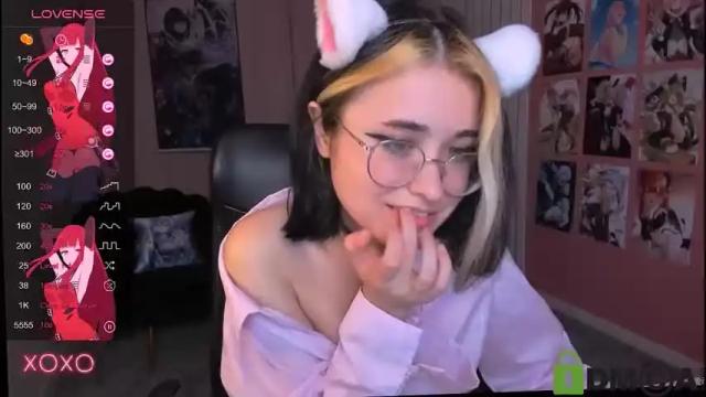 Image 4 of nika_sunny1 Stream on Chaturbate on 25 months ago