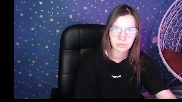 Image 10 of nikacutie Stream on Chaturbate on 17 months ago