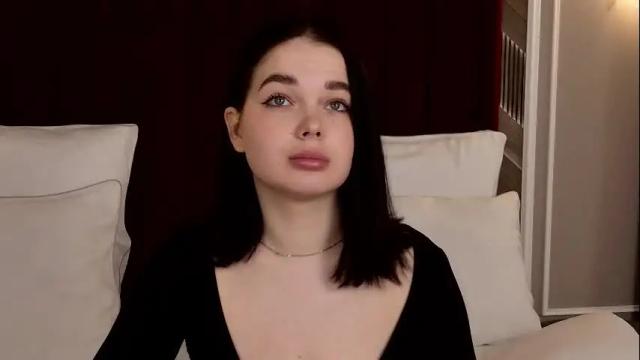 Image 10 of nikaflowers Stream on Chaturbate on 28 days ago