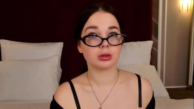 Image 2 of nikaflowers Stream on Chaturbate on 27 days ago