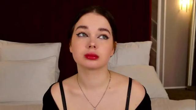 Image 7 of nikaflowers Stream on Chaturbate on 27 days ago