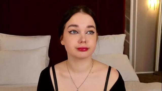 Image 8 of nikaflowers Stream on Chaturbate on 27 days ago