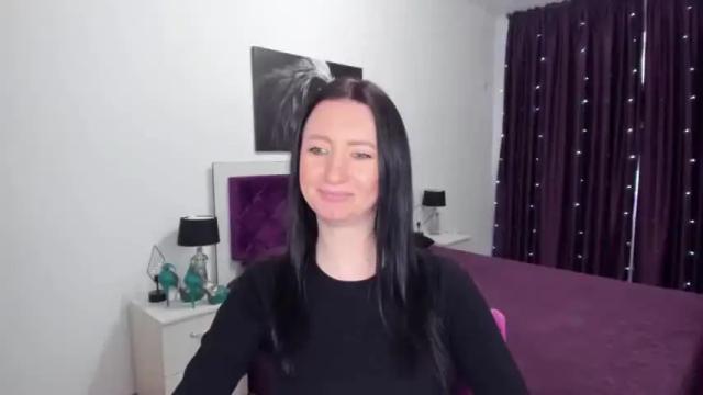 Image 11 of nikagreen Stream on Chaturbate on 13 months ago
