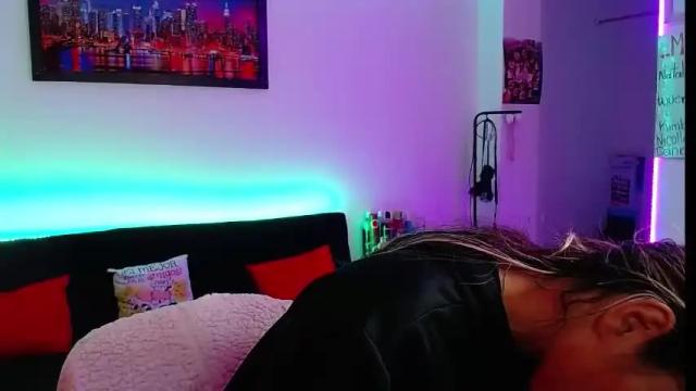 Image 2 of niki_1998 Stream on Chaturbate on 1 month ago