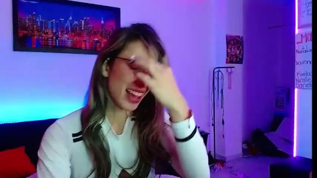 Image 2 of niki_1998 Stream on Chaturbate on 1 month ago