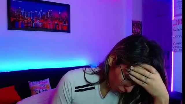 Image 4 of niki_1998 Stream on Chaturbate on 1 month ago