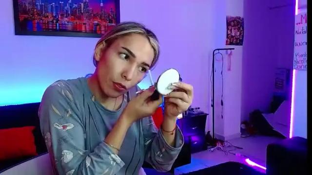Image 2 of niki_1998 Stream on Chaturbate on 19 days ago