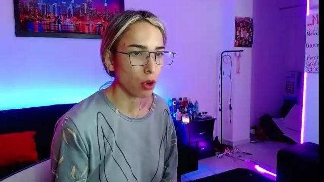 Image 3 of niki_1998 Stream on Chaturbate on 19 days ago