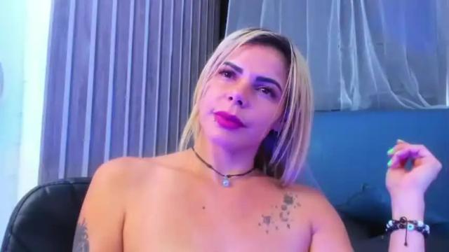 Image 3 of nikisantana Stream on Chaturbate on 14 months ago