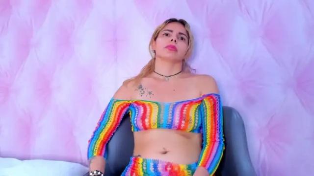 Image 10 of nikisantana Stream on Chaturbate on 14 months ago