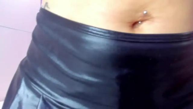 Image 7 of nikisantana Stream on Chaturbate on 13 months ago