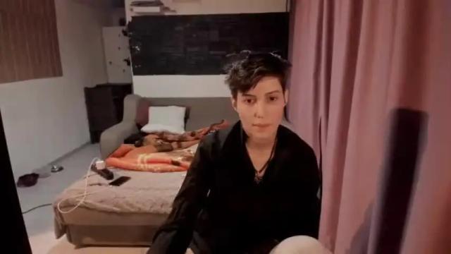 Image 6 of nikistarq Stream on Chaturbate on 14 months ago