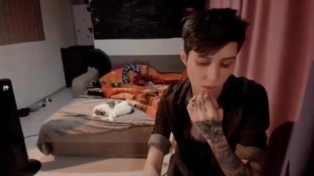 Image 2 of nikistarq Stream on Chaturbate on 14 months ago