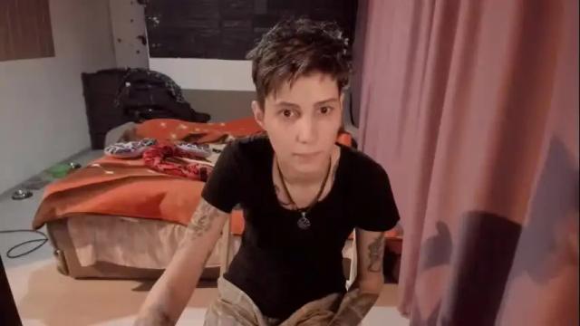 Image 3 of nikistarq Stream on Chaturbate on 12 months ago