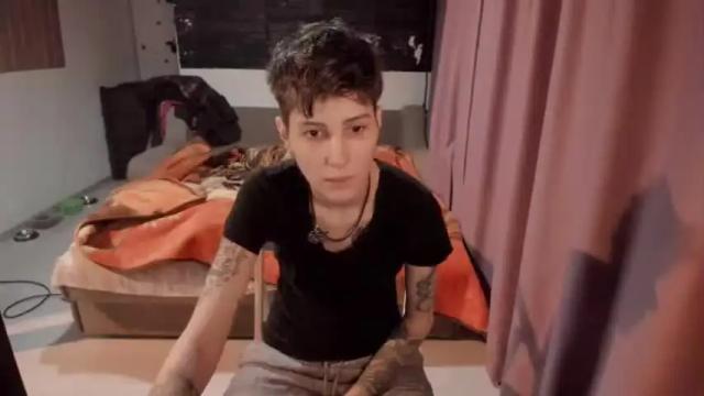 Image 6 of nikistarq Stream on Chaturbate on 14 months ago