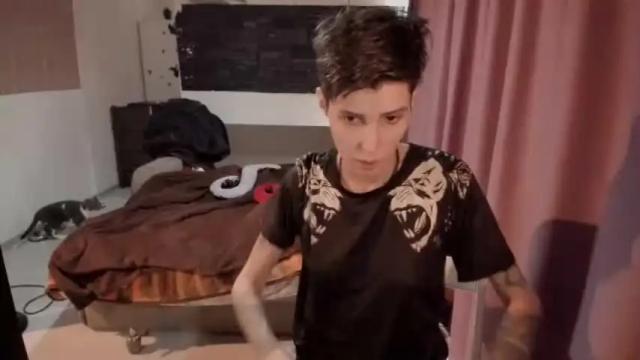 Image 3 of nikistarq Stream on Chaturbate on 12 months ago