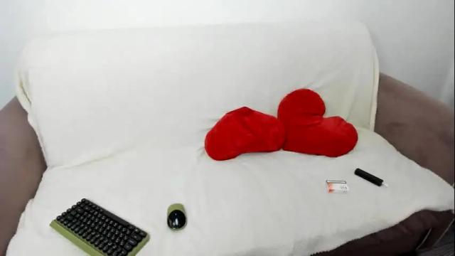 Image 3 of nikki000cool Stream on Chaturbate on 1 month ago