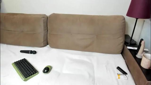 Image 6 of nikki000cool Stream on Chaturbate on 2 months ago