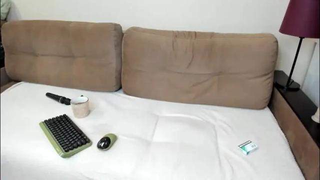 Image 3 of nikki000cool Stream on Chaturbate on 1 month ago